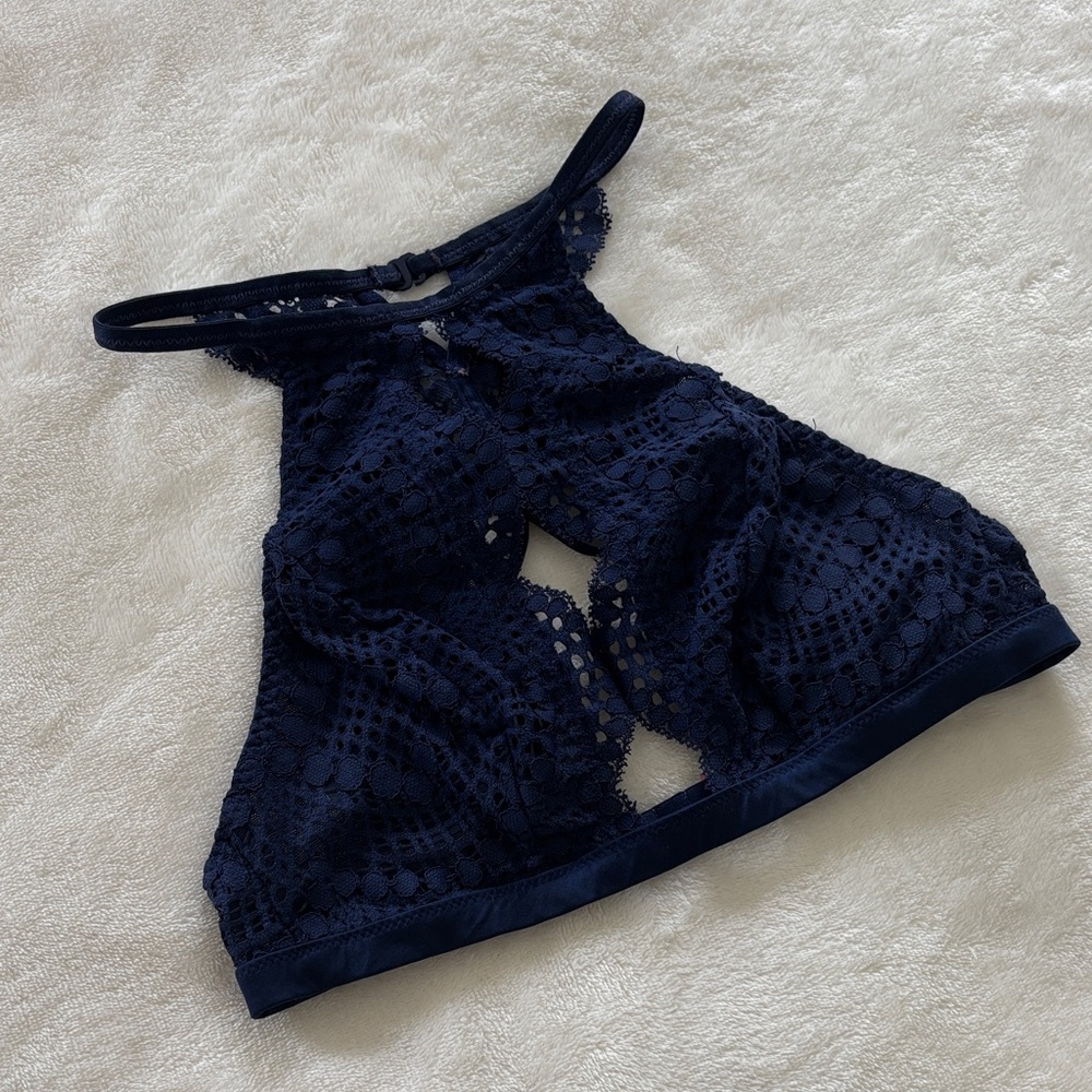Victoria's Secret Navy Lace Bralette
